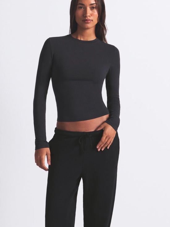 SKIMS Tops - SKIMS Black Cotton Jersey Long Sleeve Slim Fit Top